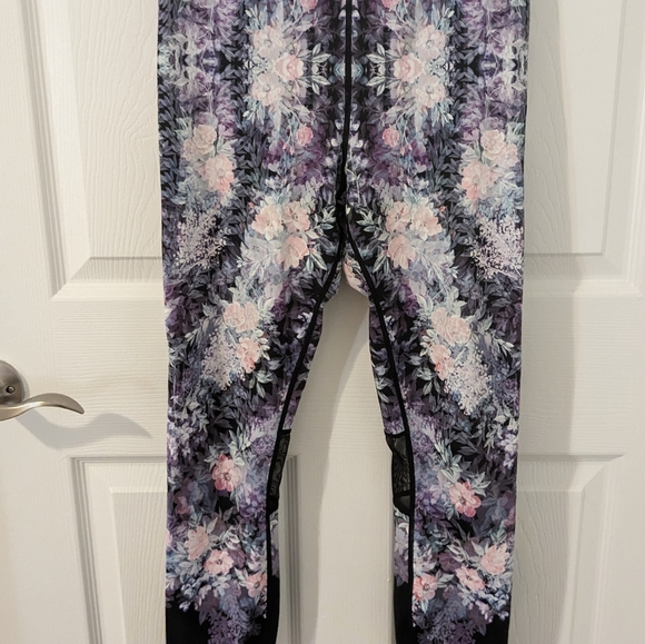 Alala Captain Ankle Tight in lilac - Picture 6 of 7